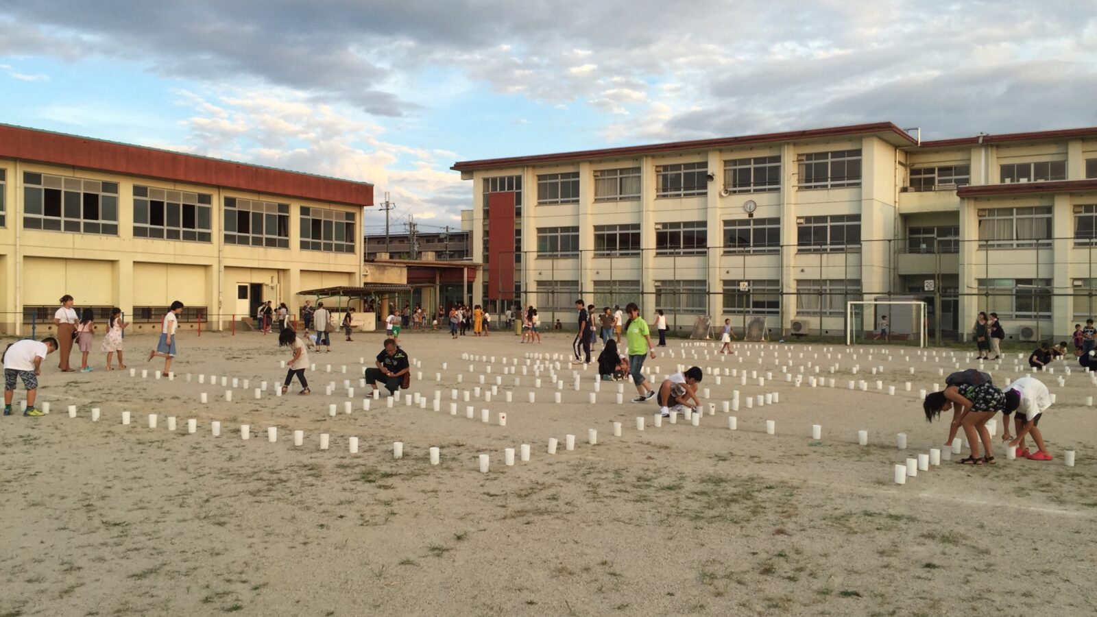 済美南小学校 親子燈花会