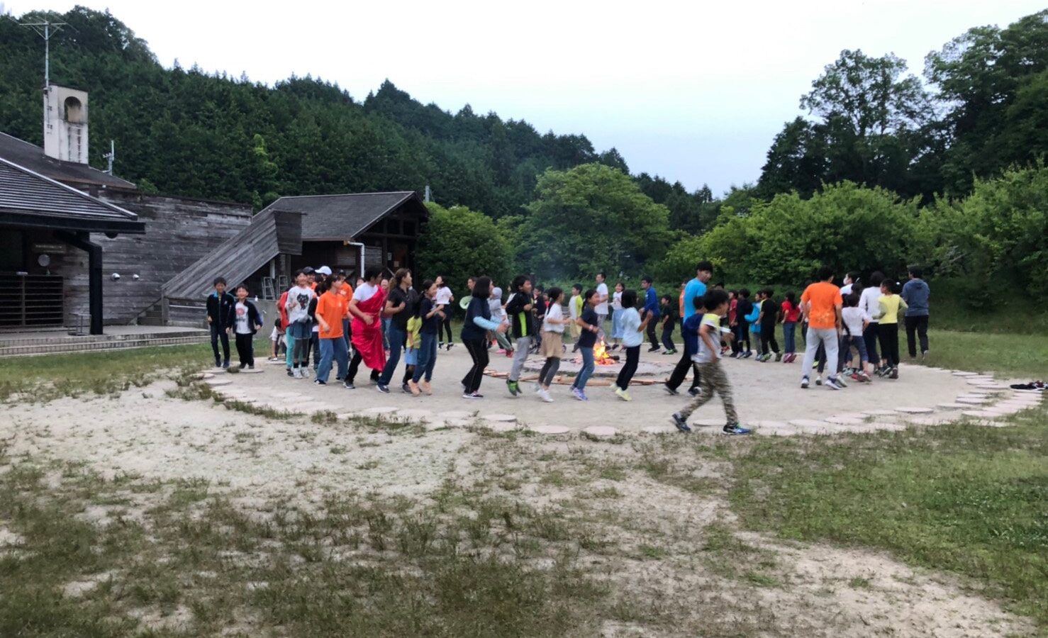 佐保台小学校野外活動支援