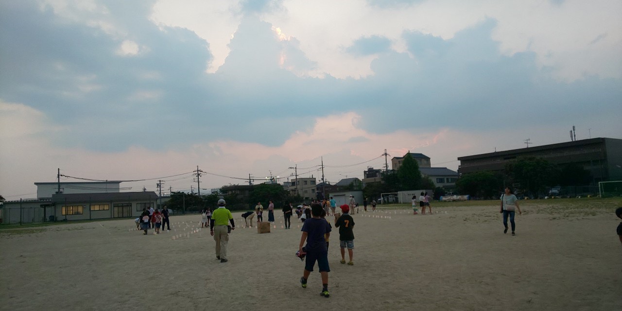 済美南小学校親子燈花会